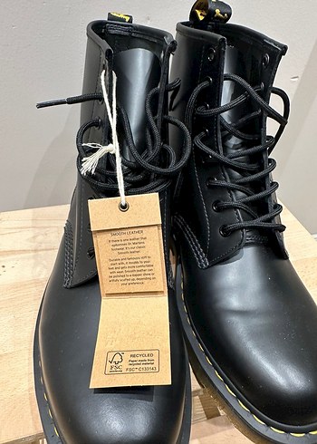 Siyah Dr. Martens Bağcıklı Bot - Görsel 2