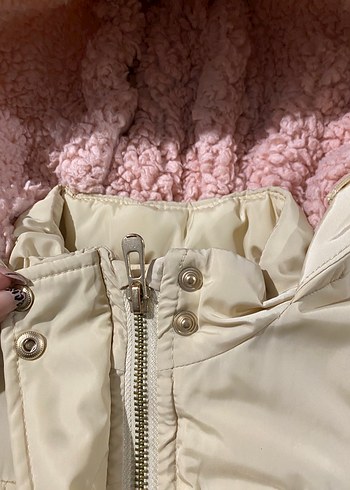 Bej Kapüşonlu Kadın Mont - Görsel 5