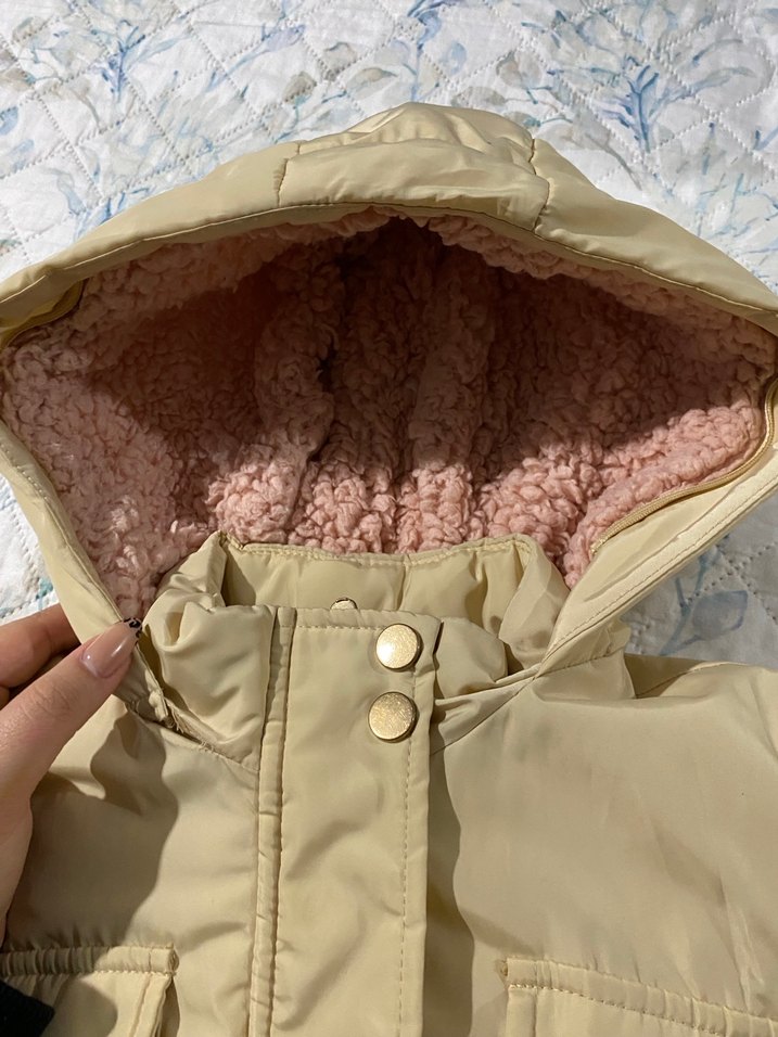 Bej Kapüşonlu Kadın Mont - Görsel 4