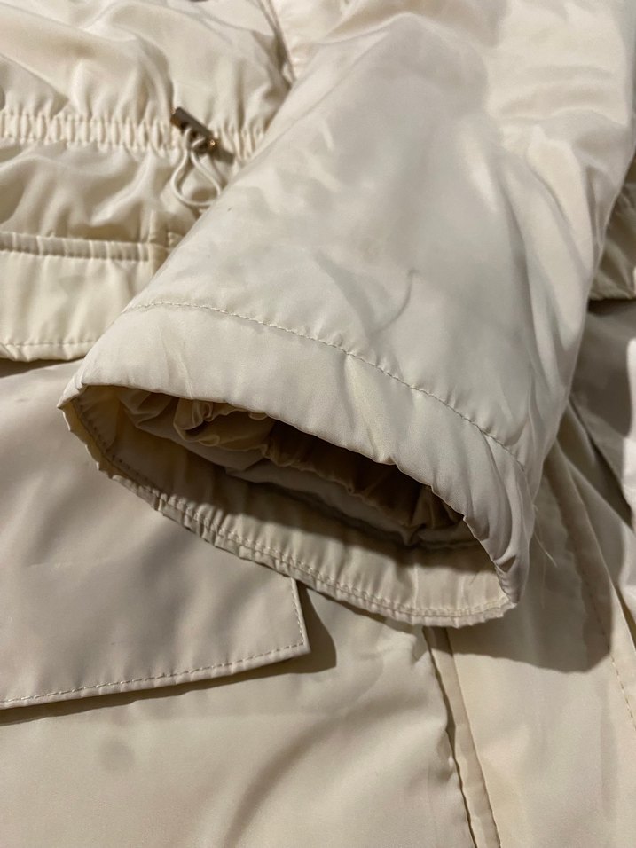 Bej Kapüşonlu Kadın Mont - Görsel 3