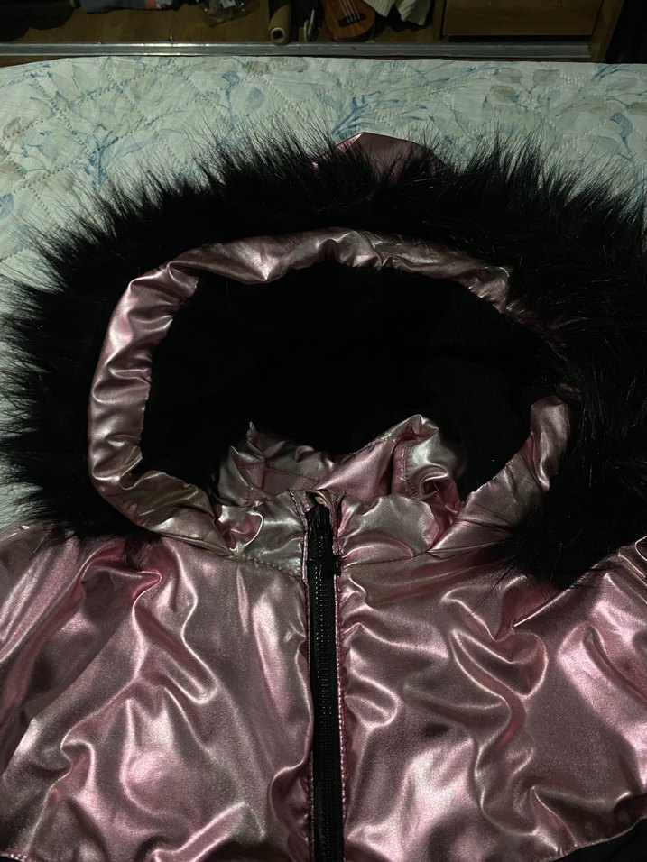 Kürklü Kapüşonlu Uzun Siyah-Pembe Kaban - Görsel 5