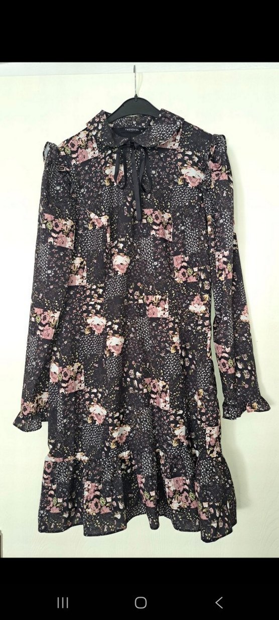 Trendyol Renkli Volanlı Elbise - Görsel 4