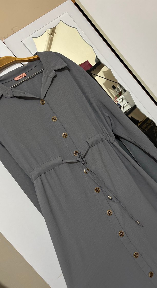 Gri Düğmeli Uzun Kadın Elbise - Görsel 2