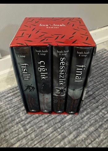 Hush Hush Serisi 4 Kitap Seti