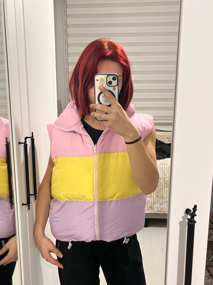 Renkli Bağcıklı Kadın Şişme Yelek - Görsel 4