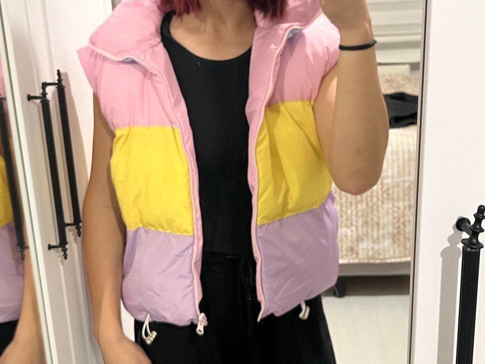 Renkli Bağcıklı Kadın Şişme Yelek - Görsel 3