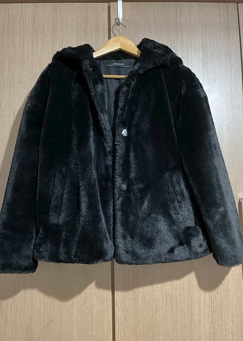 Zara Siyah Kapüşonlu Kadın Suni Kürk Mont