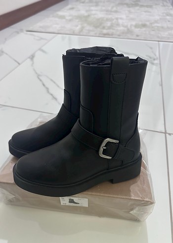 Mango kız çocuk bot 29 numara