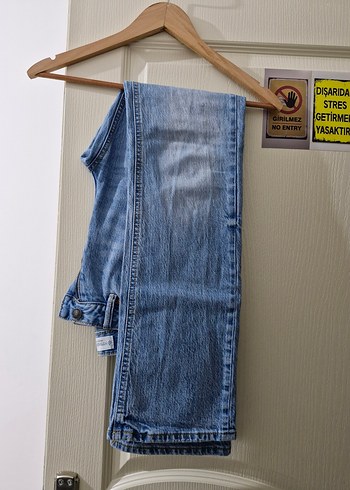 34 Beden Stradivarius D98 Straight Fit Jean