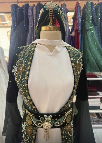 SATILIK Boncuk İşlemeli Uzun Tesettür Yeşil Kadın Bindallı - Görsel 2