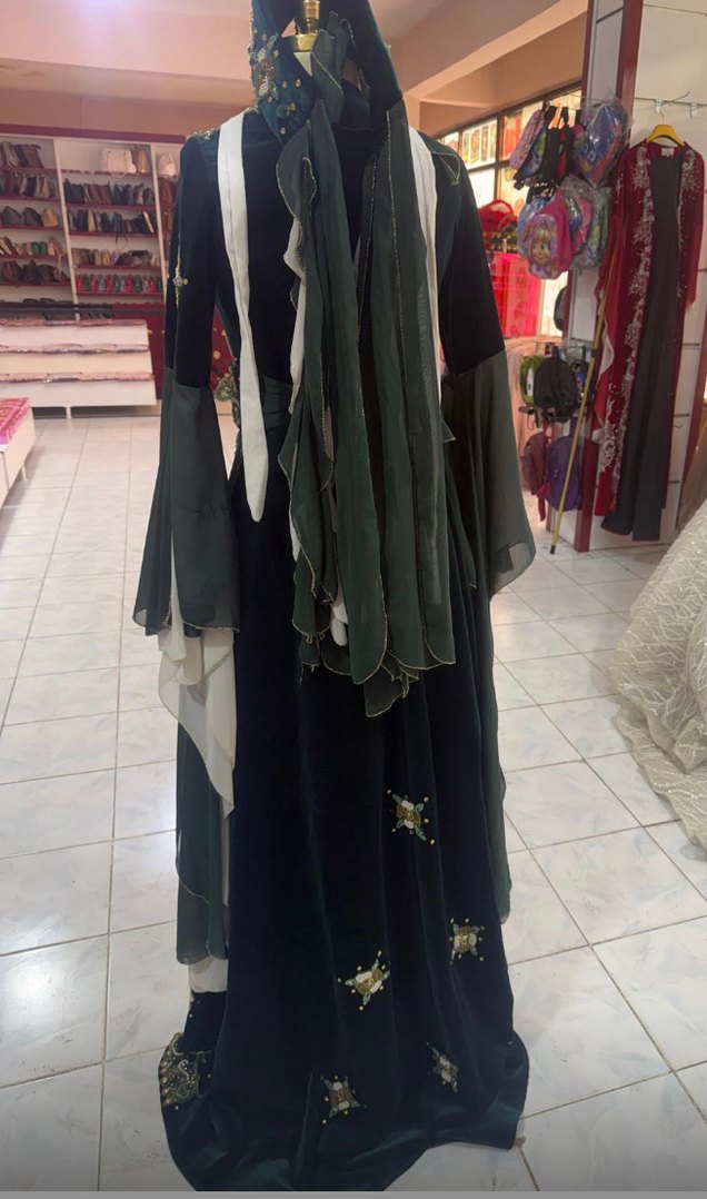 SATILIK Boncuk İşlemeli Uzun Tesettür Yeşil Kadın Bindallı - Görsel 3