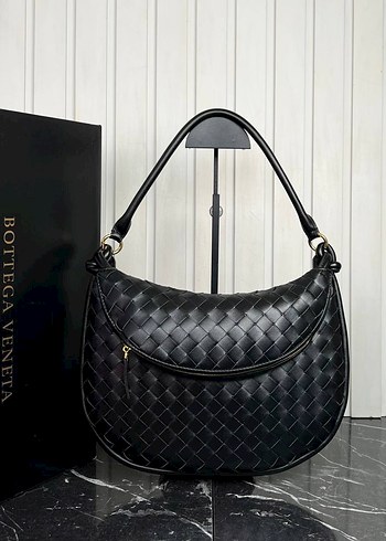 Bottega Siyah Deri Tokalı Kadın Çanta