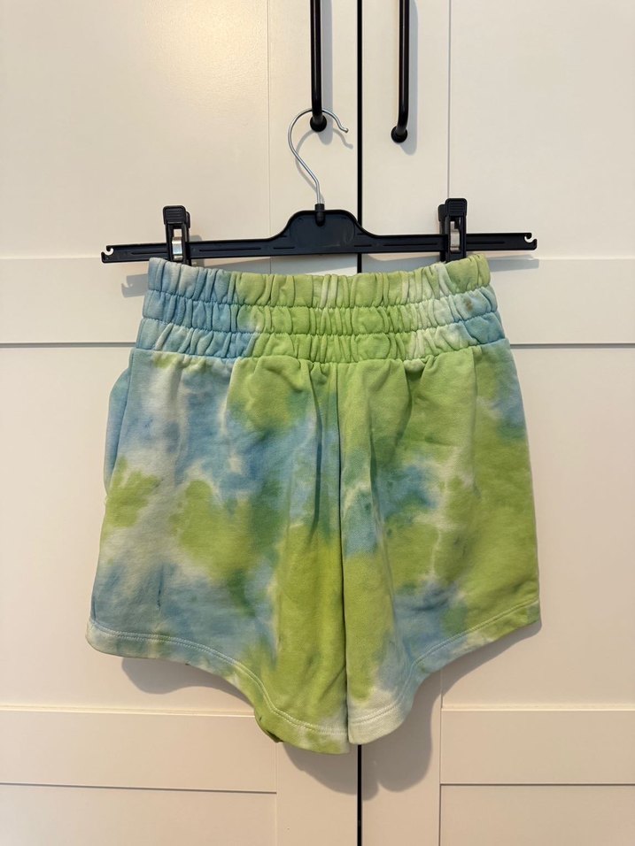 Yeşil Batik Desenli Mini Şort - Görsel 2