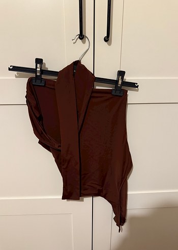 Kahverengi Tek Omuz Fularli Body - Görsel 3