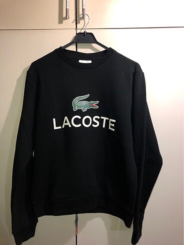 Lacoste sweatshirt