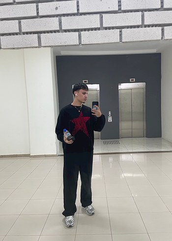 Quite Often Yıldızlı Kazak - Görsel 3