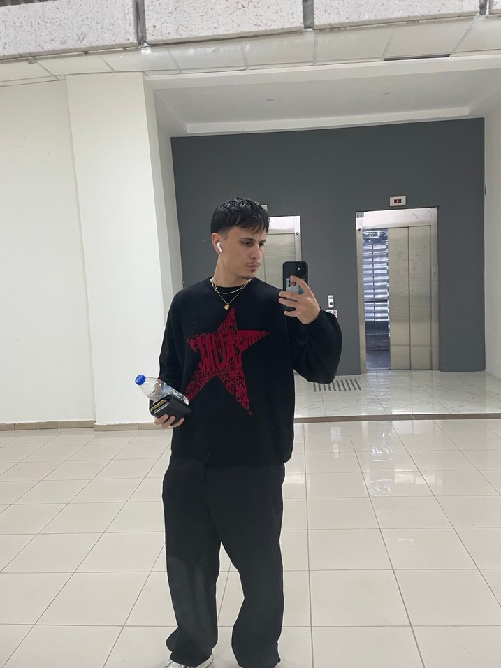 Quite Often Yıldızlı Kazak - Görsel 2