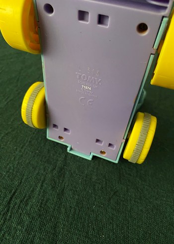 Disney Winnie the Pooh animasyonu Piglet ve Aracı - Görsel 3