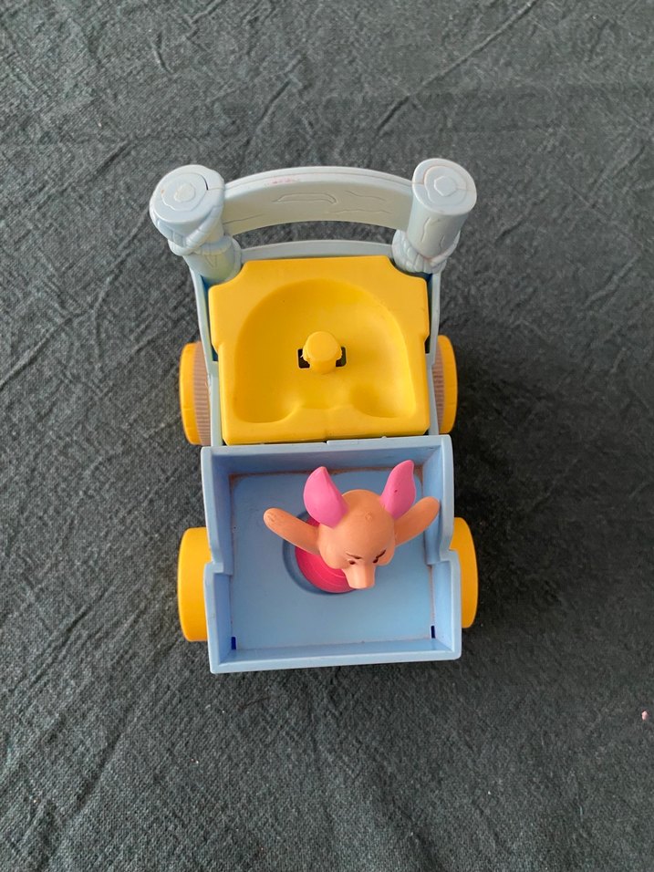 Disney Winnie the Pooh animasyonu Piglet ve Aracı - Görsel 4