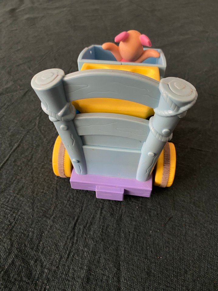 Disney Winnie the Pooh animasyonu Piglet ve Aracı - Görsel 5