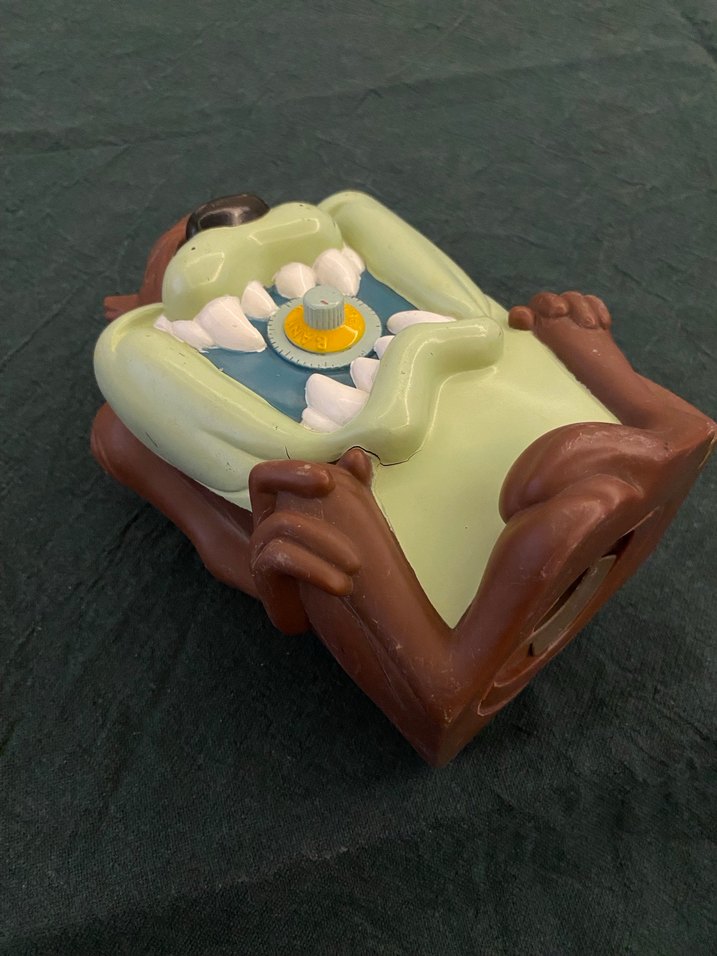 Warner Bros Lisanslı 1997 yılından Tazmanya Canavarı Kumbara - Görsel 3