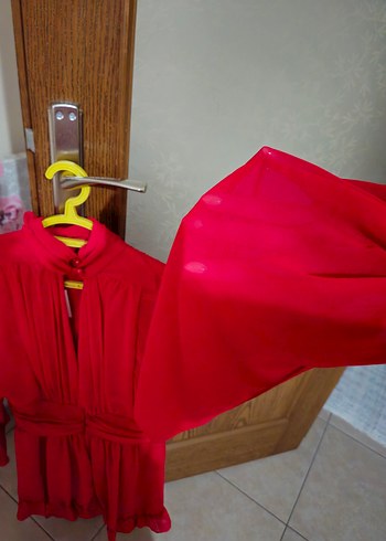 Dik yakalı tam kalıp şifon elbise - kırmızı - Görsel 3