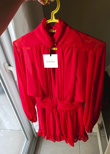 Dik yakalı tam kalıp şifon elbise - kırmızı - Görsel 2