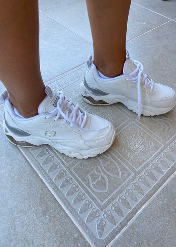 Skechers Beyaz Bağcıklı Kadın Spor Ayakkabı