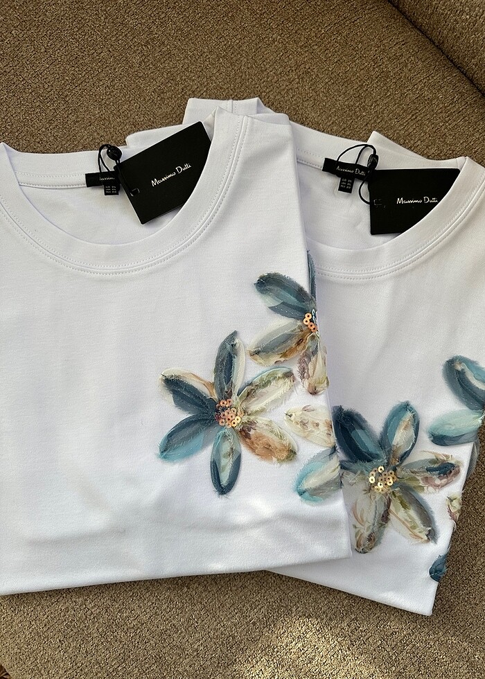 Çiçekli basic Tshirt - Görsel 3