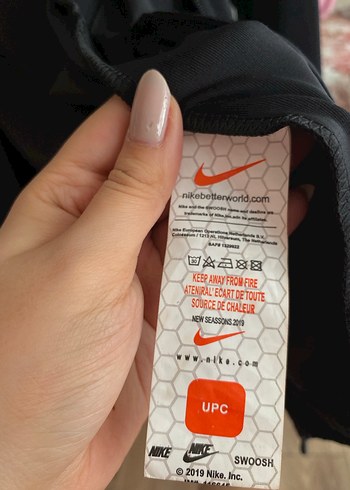 m Beden Nike Kadın Siyah Fermuarlı Hırka