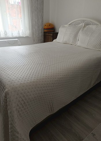 Dokulu Desensiz Yatak Örtüsü - Görsel 2