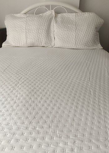 Dokulu Desensiz Yatak Örtüsü - Görsel 3