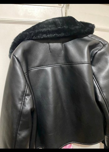 Stradivarius Kürk Detaylı Siyah Deri Biker Ceket