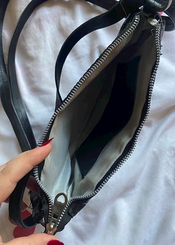 Siyah Deri Yılan Desenli Tokalı Çanta - Görsel 3