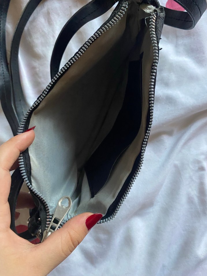 Siyah Deri Yılan Desenli Tokalı Çanta - Görsel 4