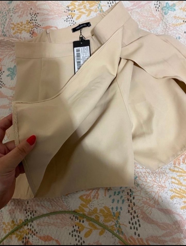 Bej Mini Pilili Kadın Etek - Görsel 4