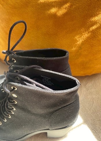 Siyah Süet Bağcıklı Topuklu Kadın Bot H&M - Görsel 3