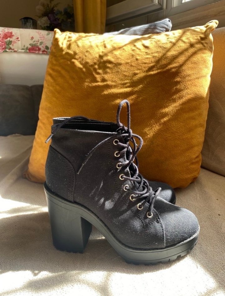 Siyah Süet Bağcıklı Topuklu Kadın Bot H&M - Görsel 5