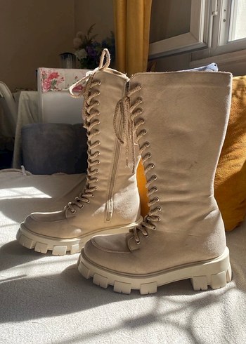 Bej Süet Yüksek Topuklu Kadın Çizme - Görsel 3