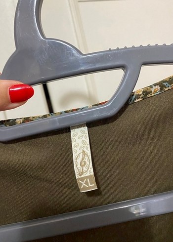 Düğmeli V Yaka Bohem Midi Elbise - Görsel 3