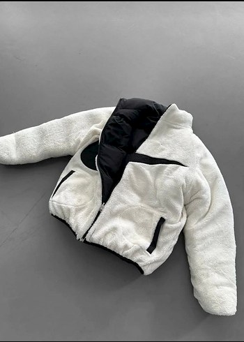 Nike Erkek Beyaz Peluş Kısa Mont
Çift taraflı mont - Görsel 2
