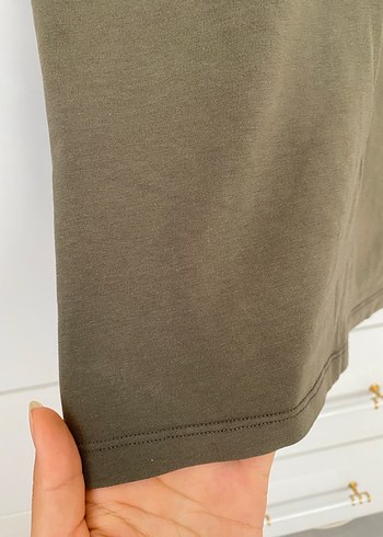 l Beden haki Renk V Yaka Kısa Kollu Haki Tişört