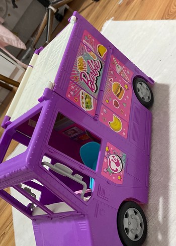 Barbie yemek karavanı
