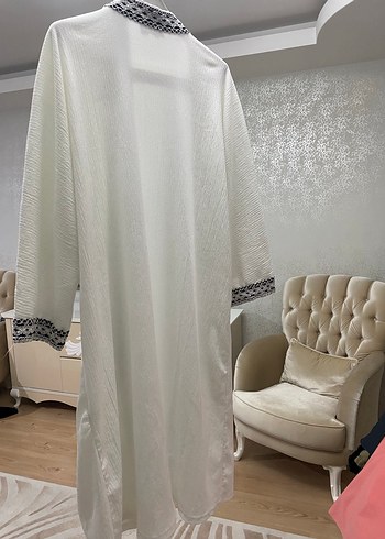 Trendyol & Milla Nakışlı Uzun Beyaz Kadın Kimono
