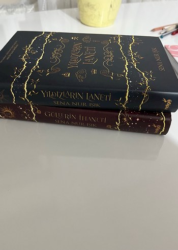Beden Renk Yiğidarın Laneti ve Gülerin İhaneti Roman Seti