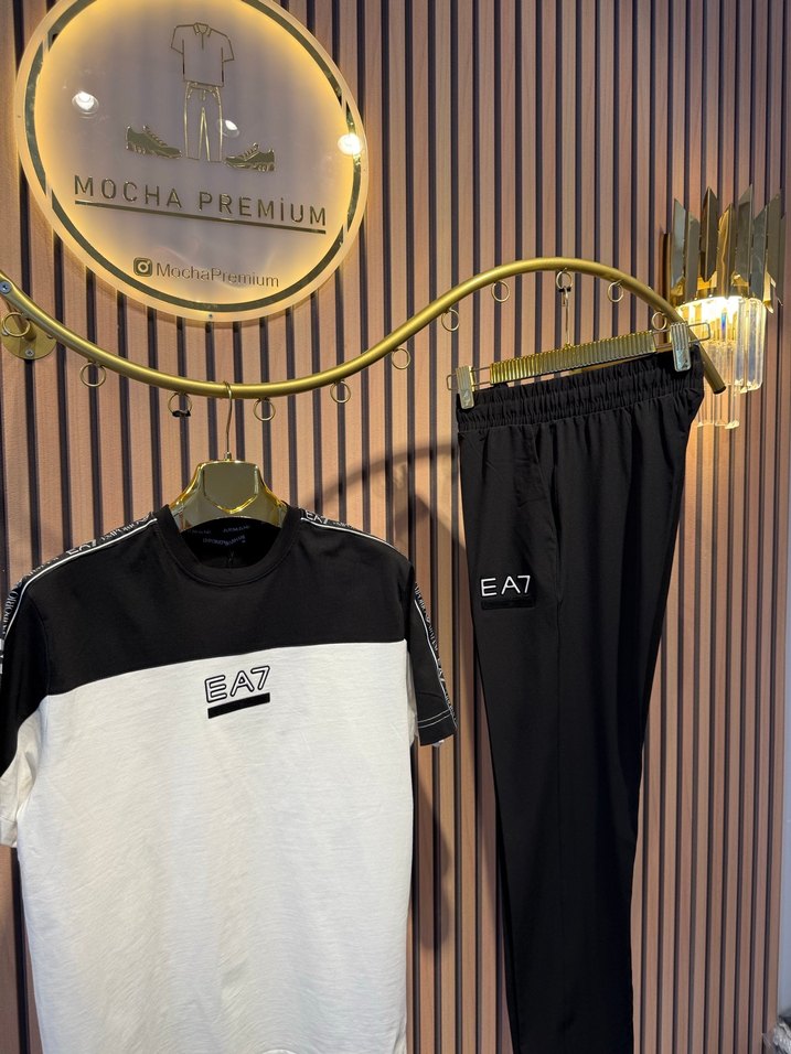 EA7 Baskılı Siyah Beyaz eşofman takım - Görsel 4