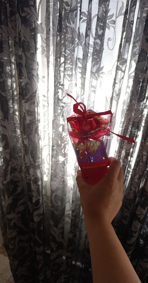 ışıklı yapay kırmızı gül - Görsel 5