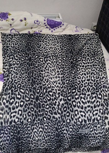 Gri Leopar Desenli Kadın Fular - Görsel 2