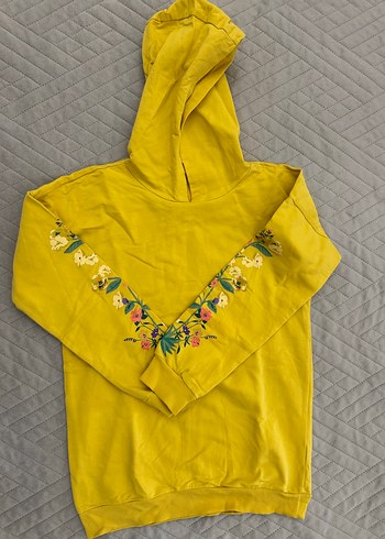 Sarı Kapüşonlu Nakışlı Kadın Sweatshirt