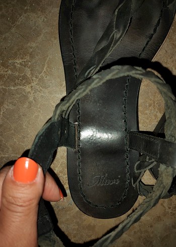 Deri Siyah Örgülü Kadın Sandalet - Görsel 5